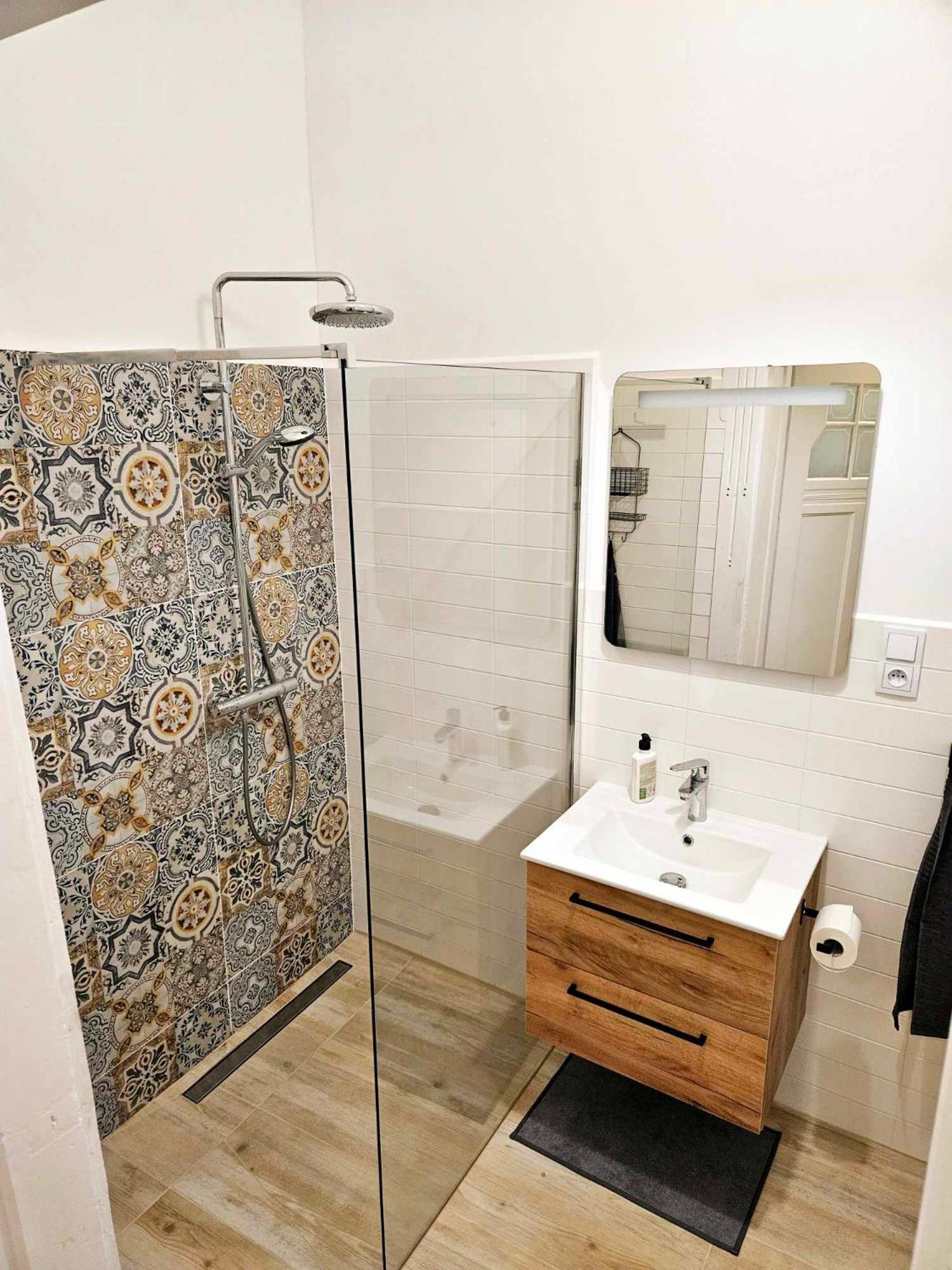 Justinrent 2 Apartment Legnica Bagian luar foto