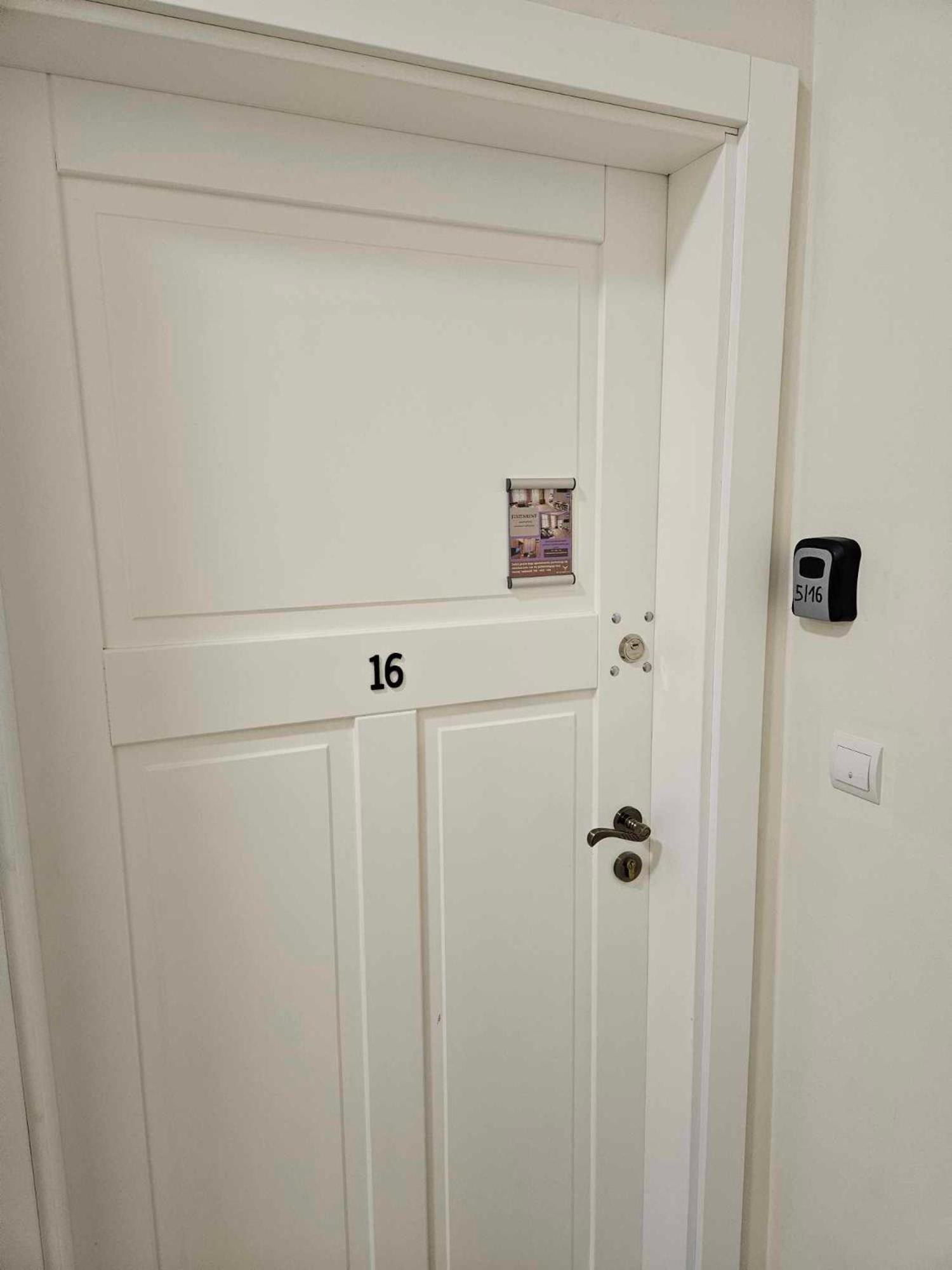 Justinrent 2 Apartment Legnica Bagian luar foto